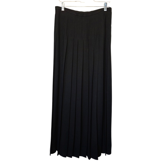 bebe Dresses & Skirts - bebe Pleated Black Maxi Skirt Sz 8 Like New